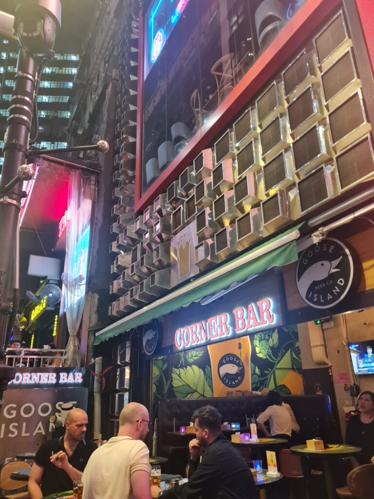 Central Hong Kong, Lan Kwai Fong Corner Bar