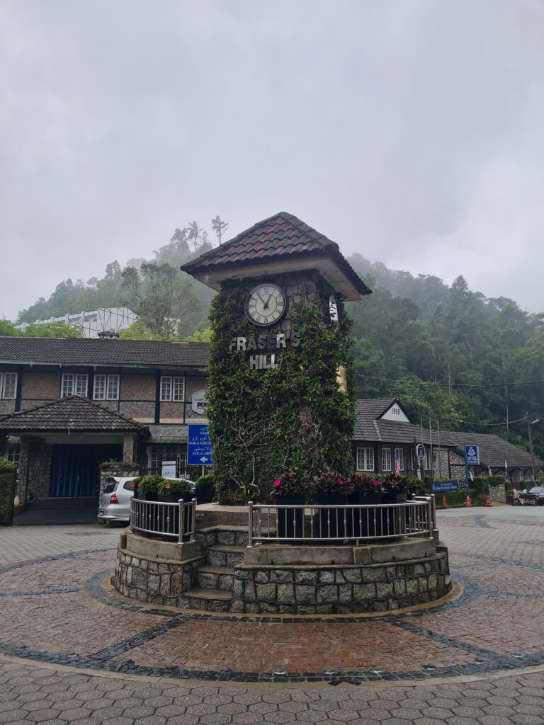 Fraser's Hill Landmark, Clocktower Roundabout